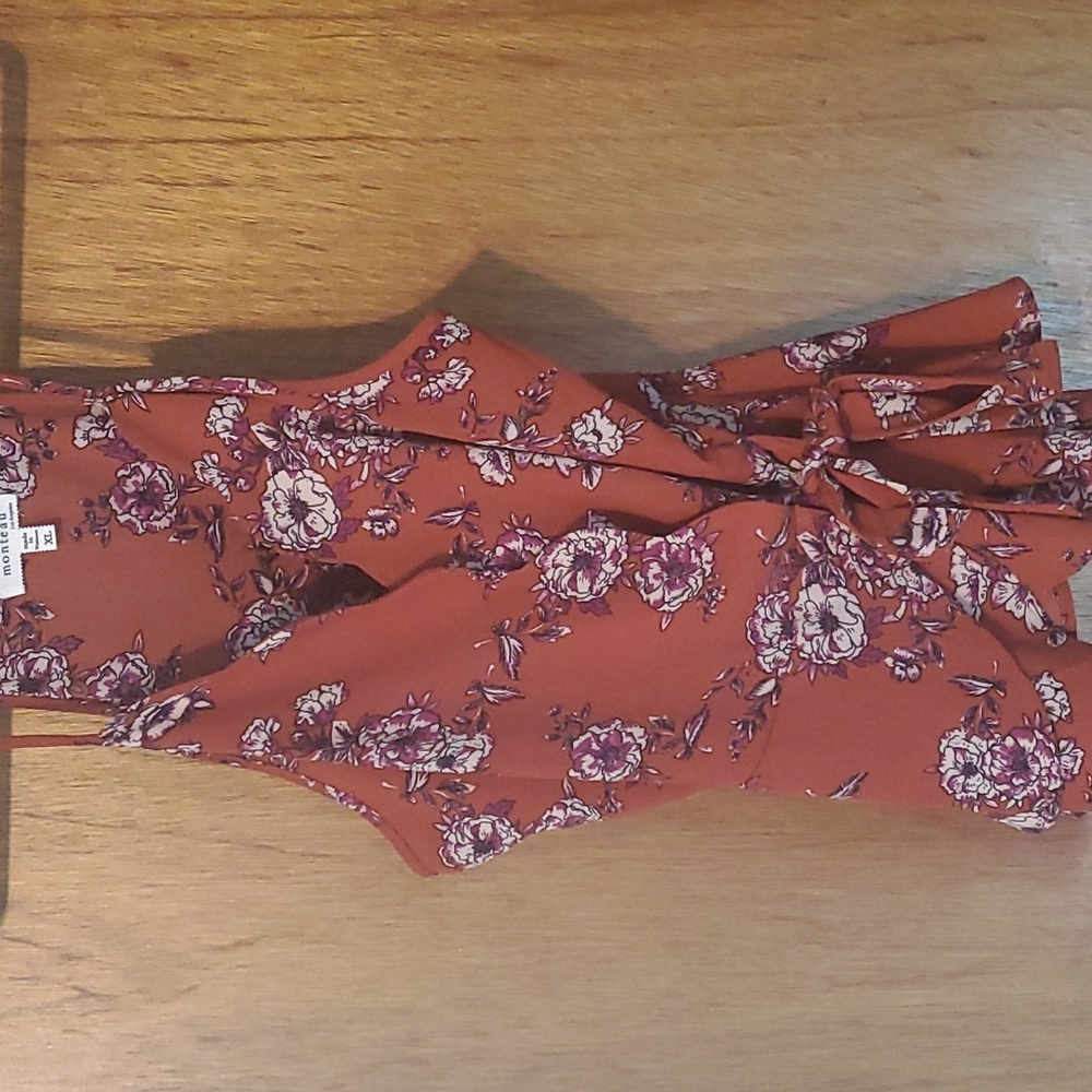 Wrap around floral tank top.